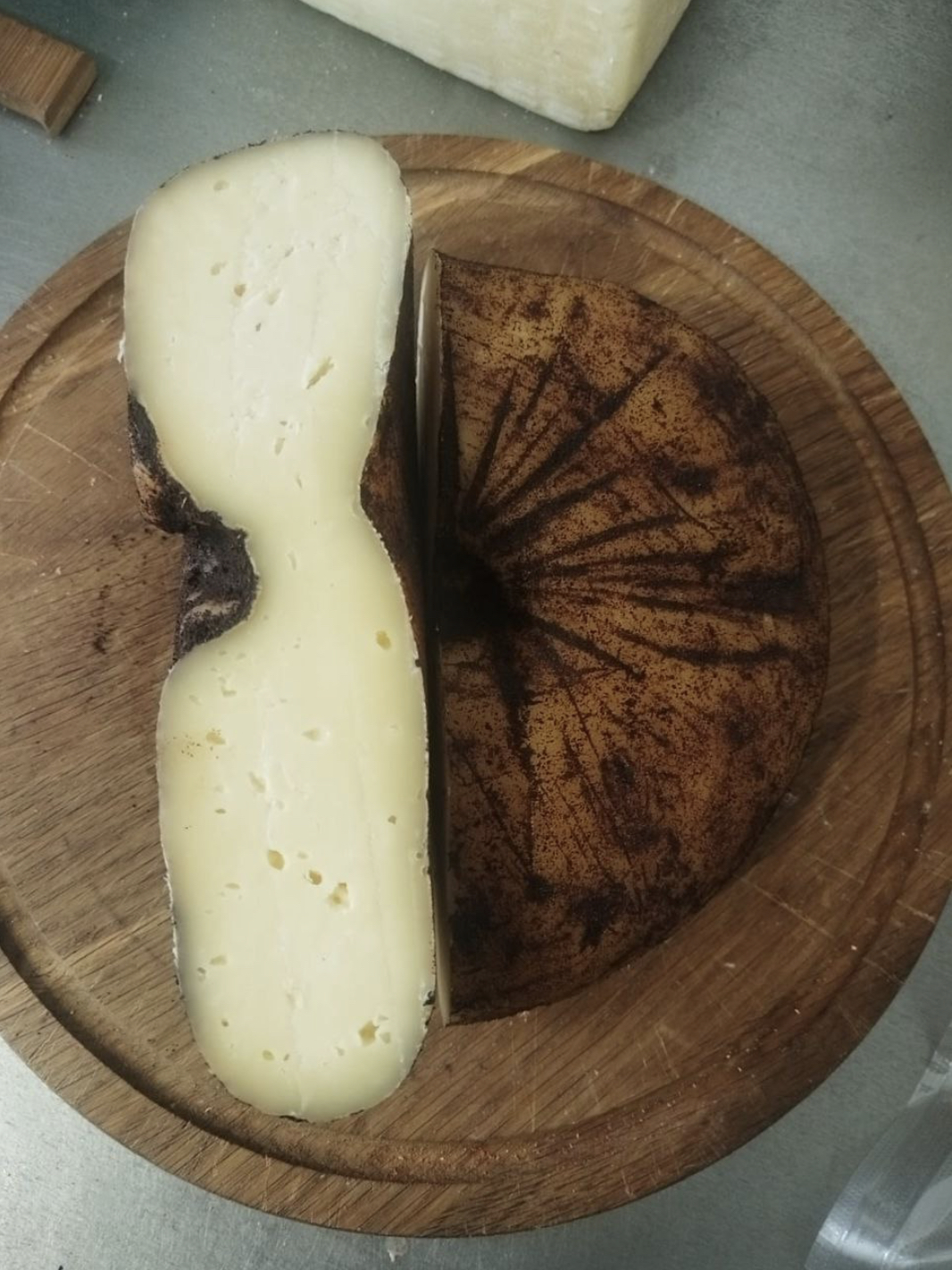 Сыр драй Джек с кофейной обсыпкой